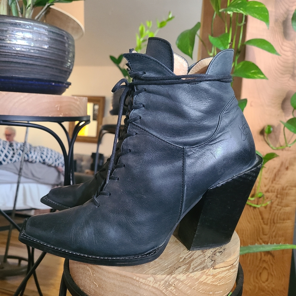 John Fluevog Prince George Black Mens High Heeled Boot Womens 8 / Mens 6 - Picture 3 of 7